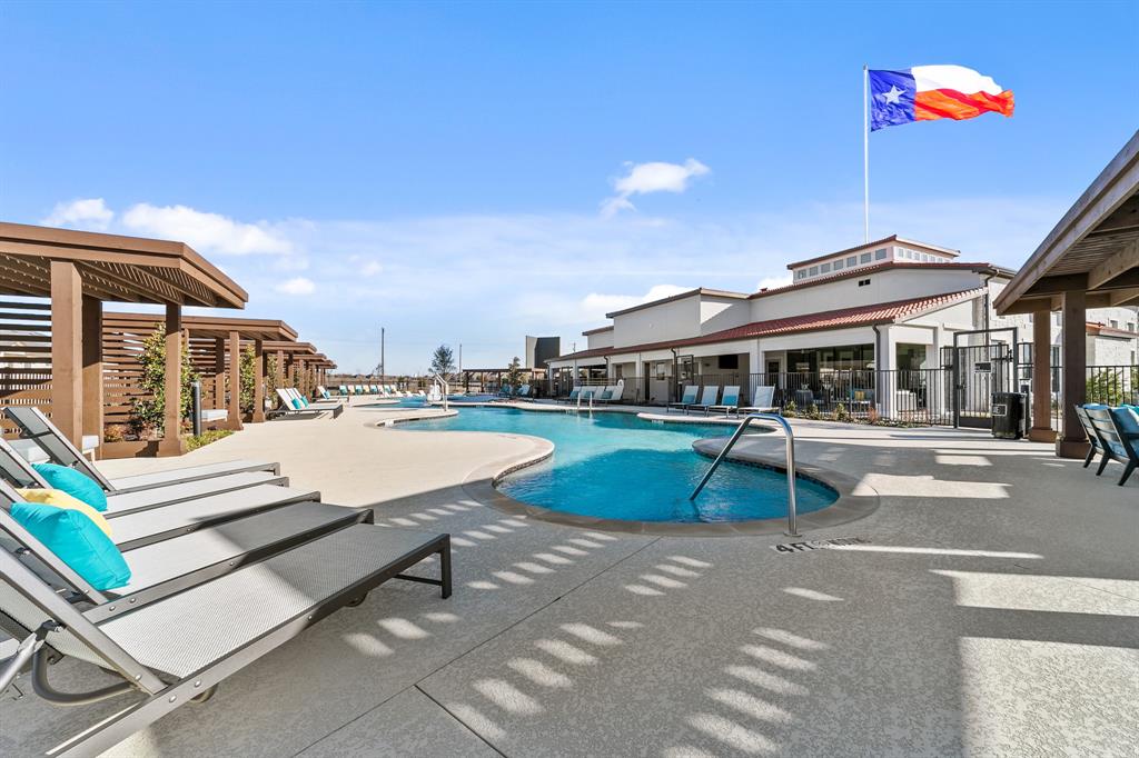 Luxe McKinney - Residential Lease