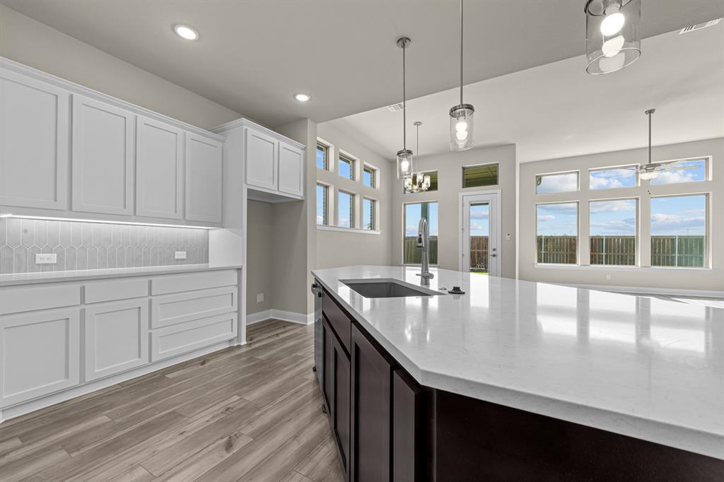 Creekshaw - Residential