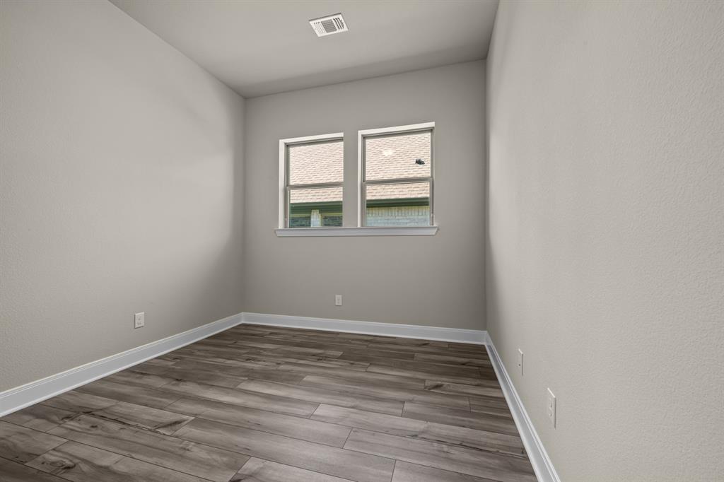 Creekshaw - Residential