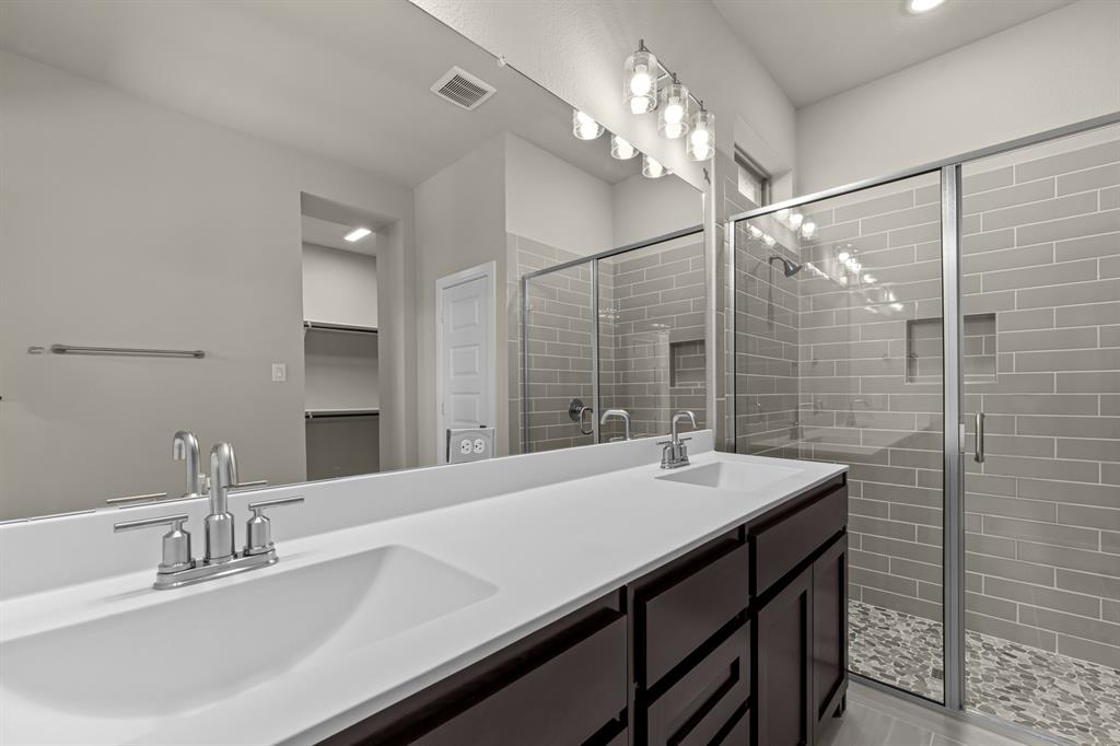 Creekshaw - Residential