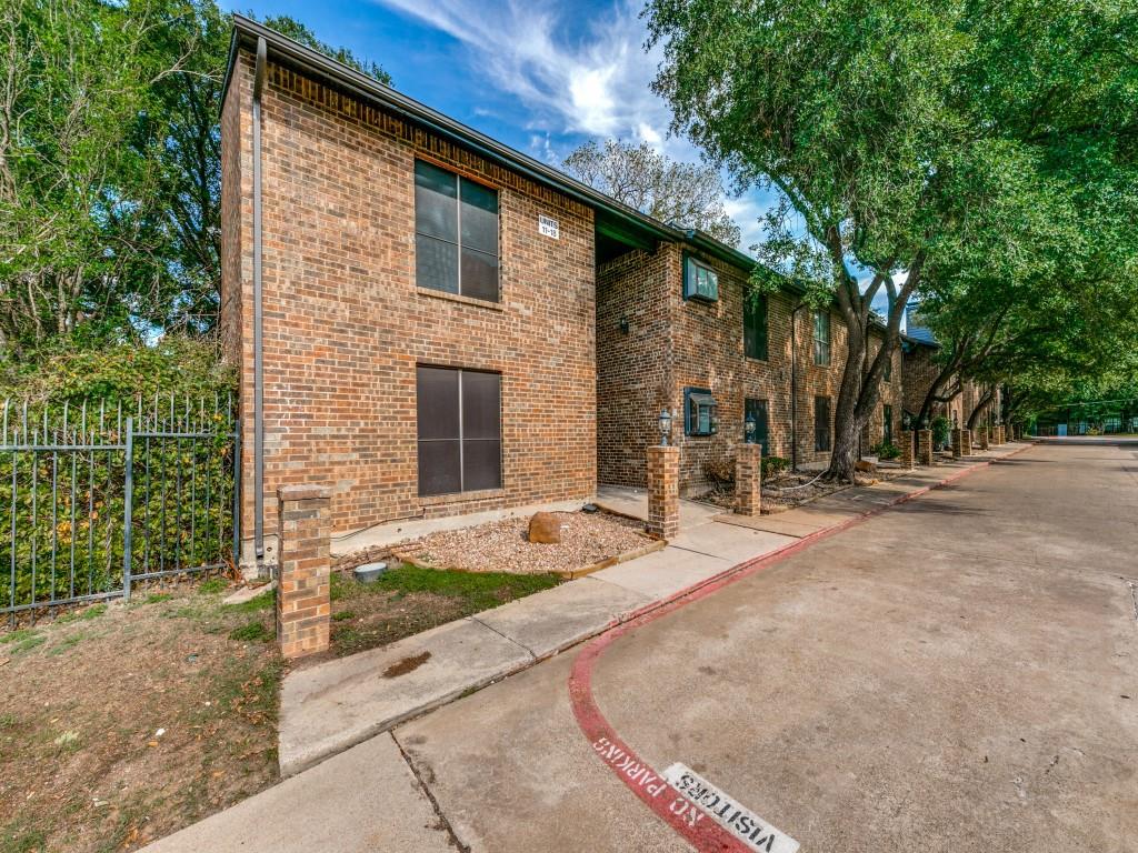 Holly Glen Condo - Residential