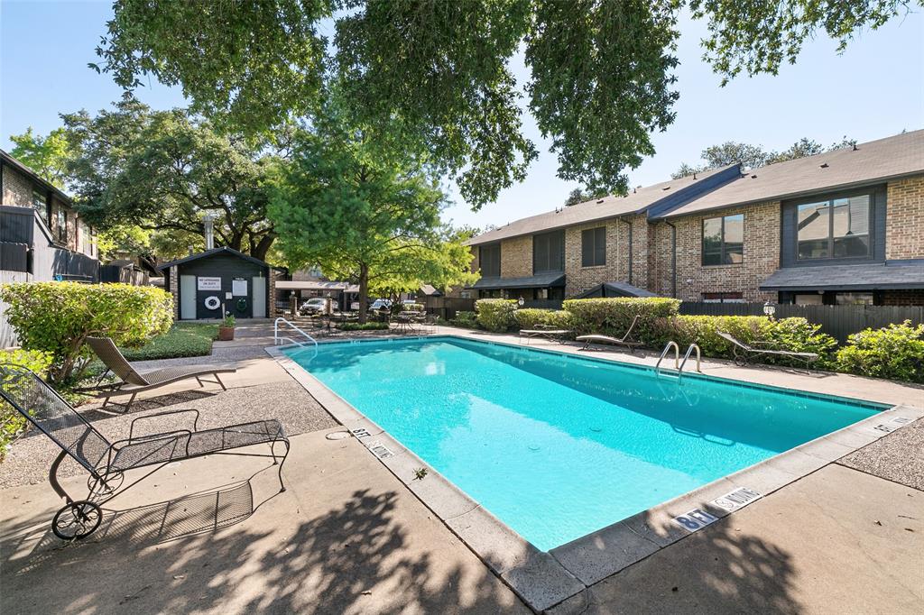 Holly Glen Condo - Residential