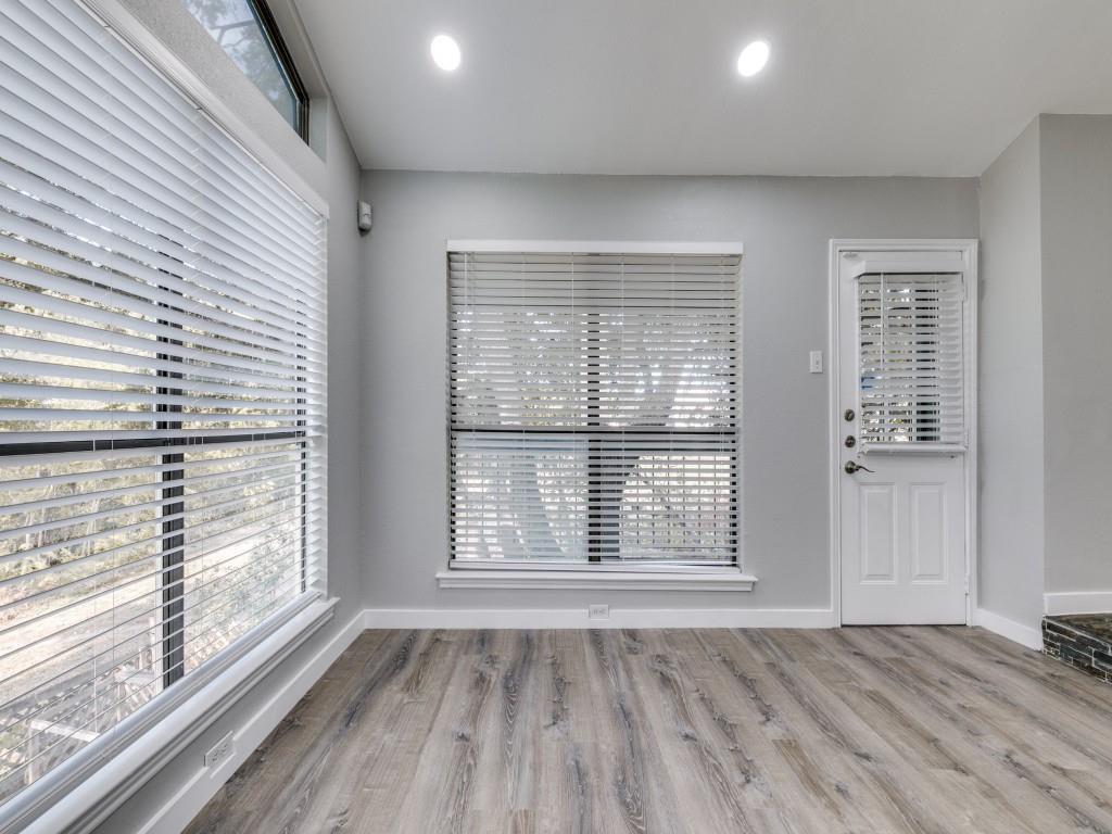 Holly Glen Condo - Residential