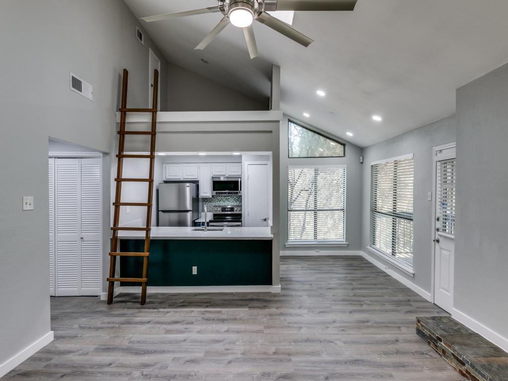 Holly Glen Condo - Residential