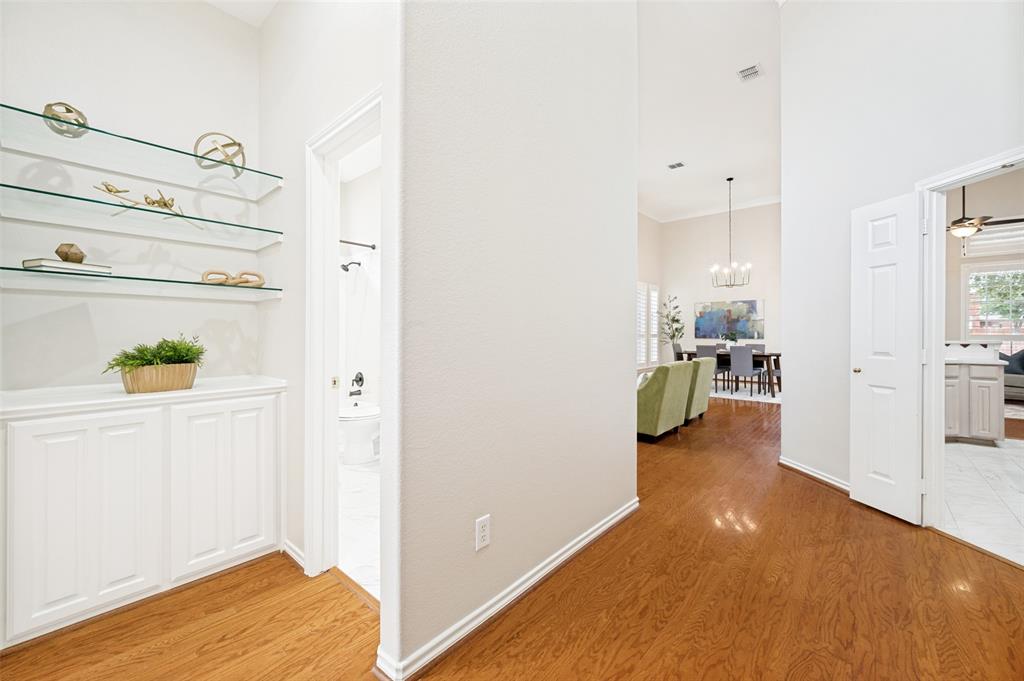 306 Heatherwood Drive