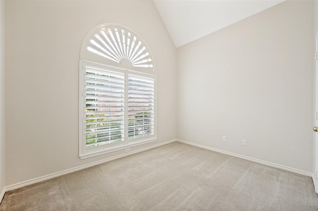 306 Heatherwood Drive