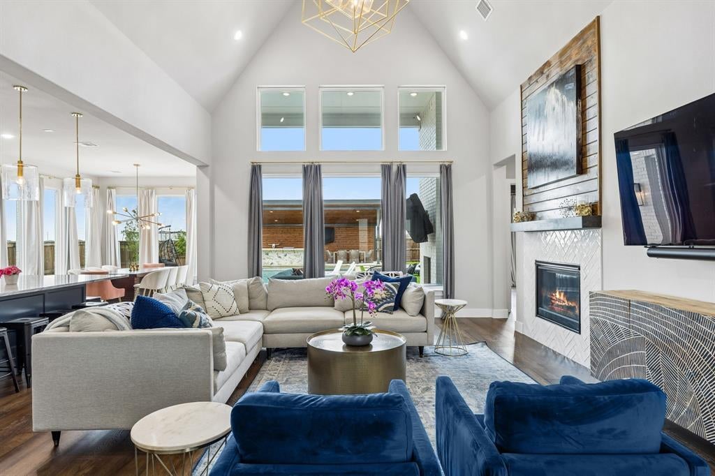 1844 Ellington Drive