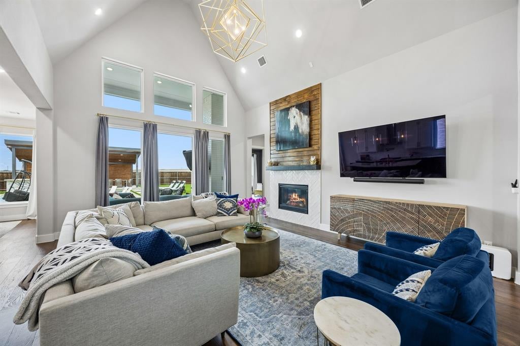 1844 Ellington Drive