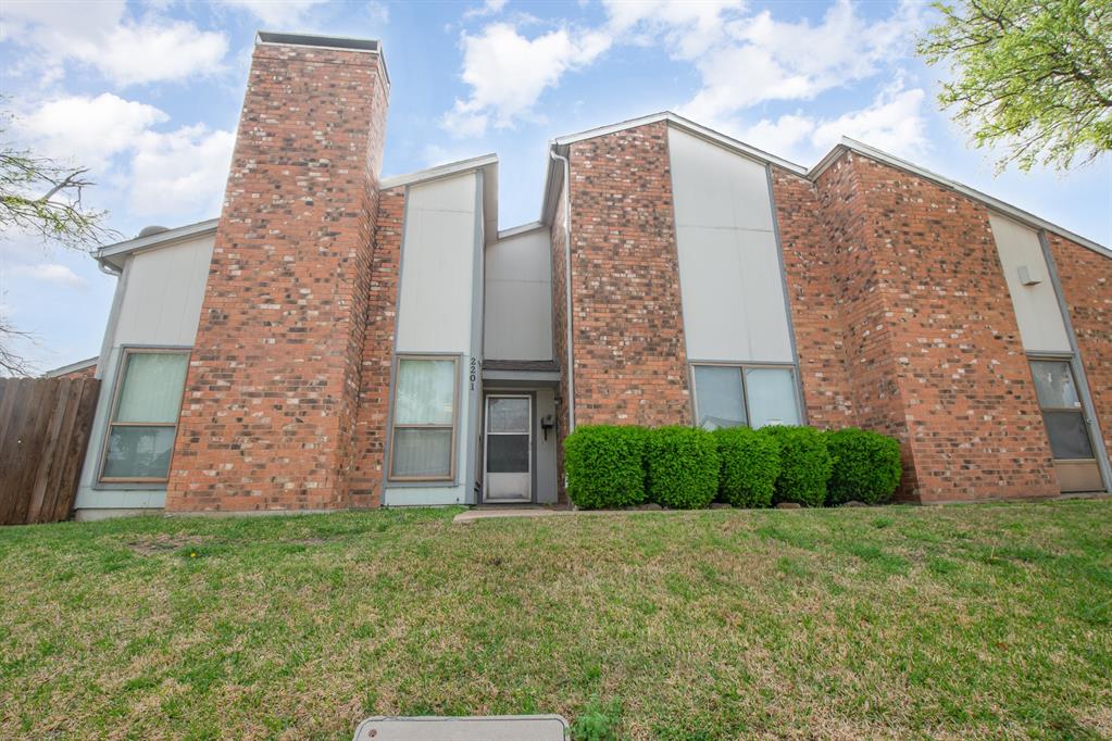 2201 Salem Drive