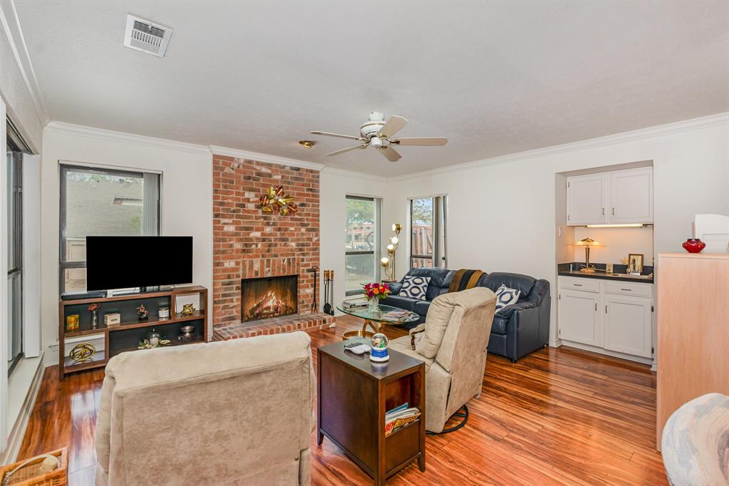 2201 Salem Drive