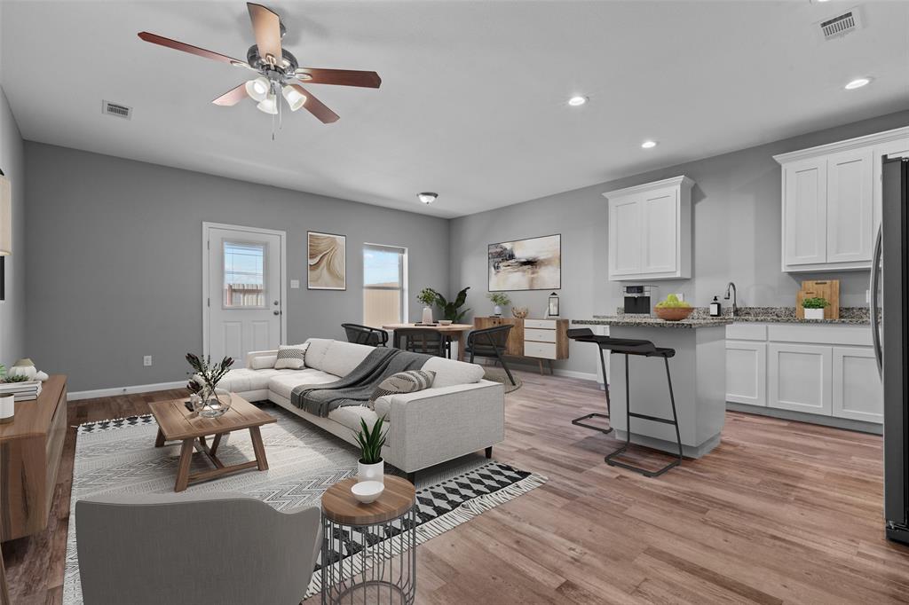 Day 2 Day Bus Park Ph 2 - Residential Lease