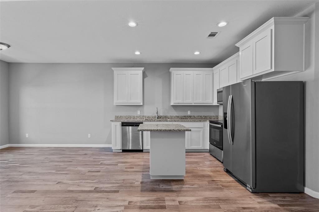 Day 2 Day Bus Park Ph 2 - Residential Lease