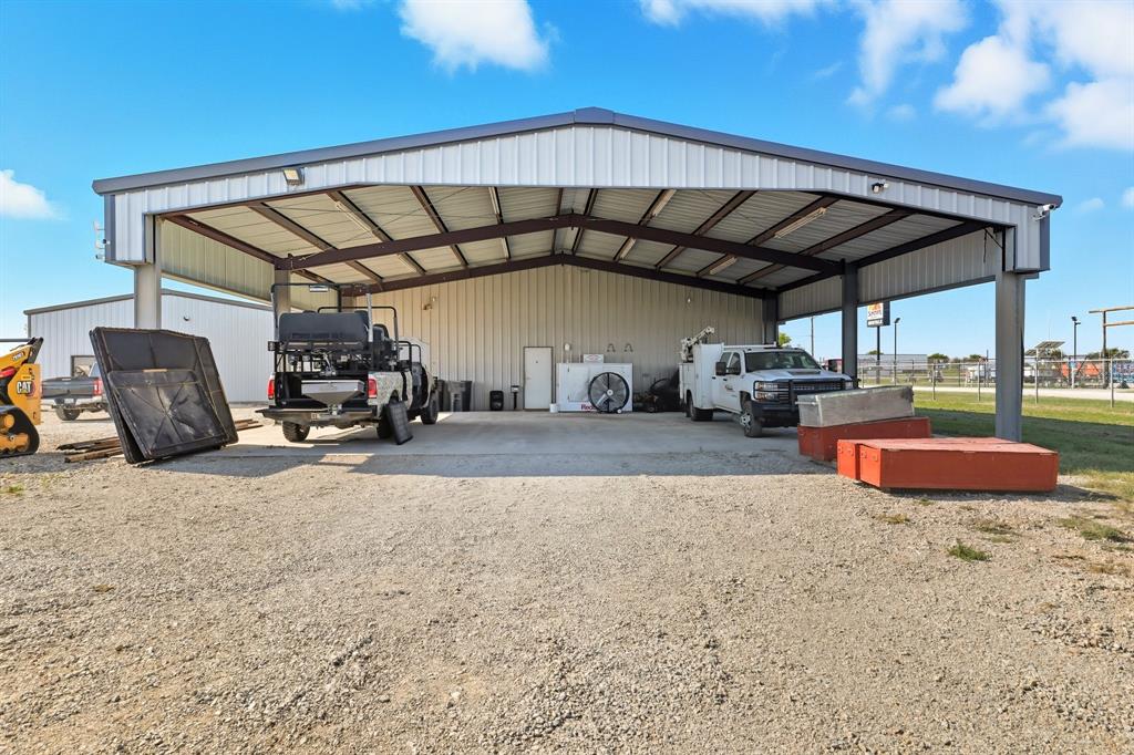 Murdock-Burns Sub - Commercial Sale