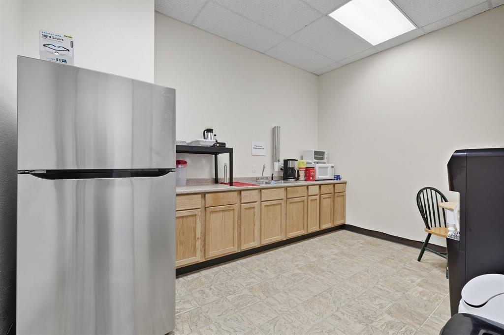 Murdock-Burns Sub - Commercial Sale