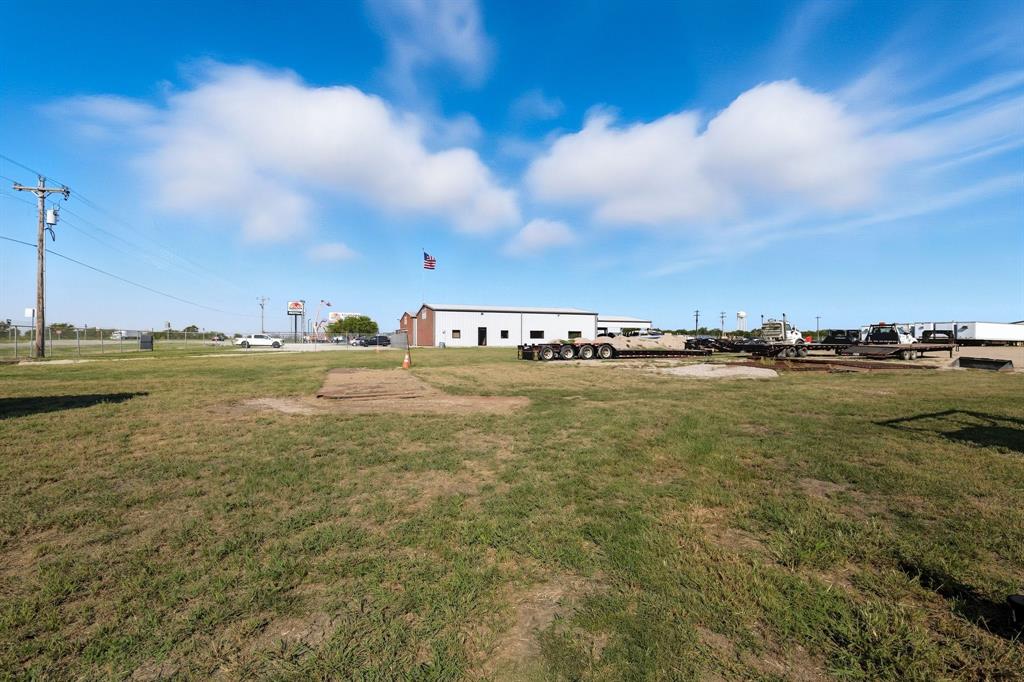 Murdock-Burns Sub - Commercial Sale