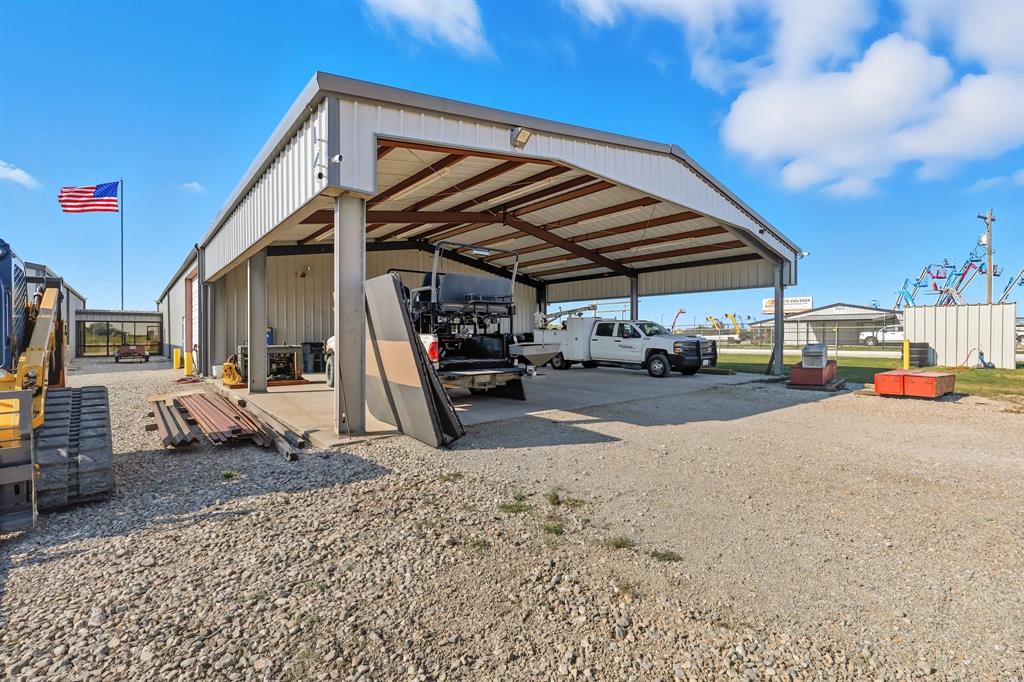 Murdock-Burns Sub - Commercial Sale