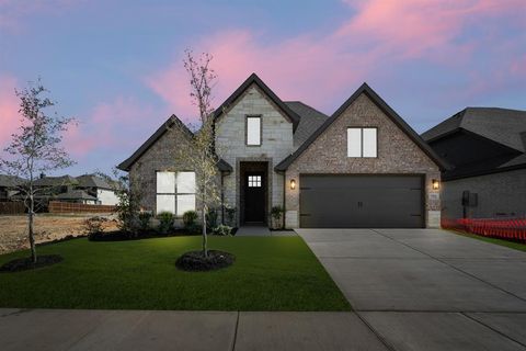 7712 Gatevine Avenue Joshua TX 76058