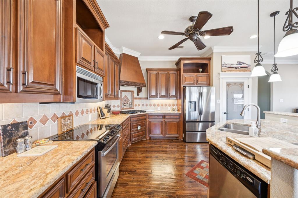 Hicks Airfield - Residential