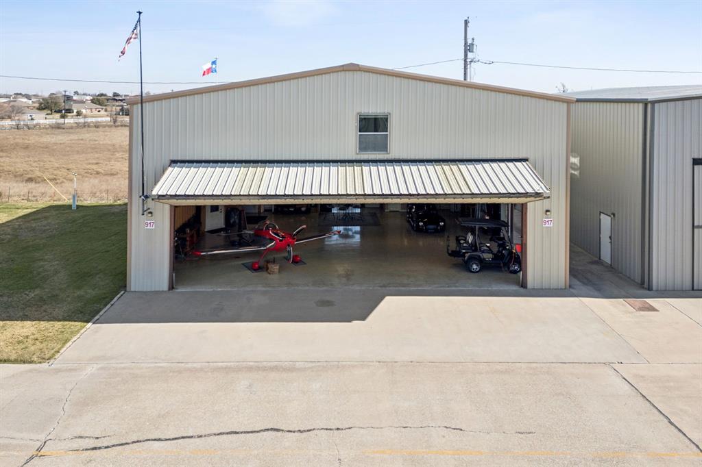 Hicks Airfield - Residential