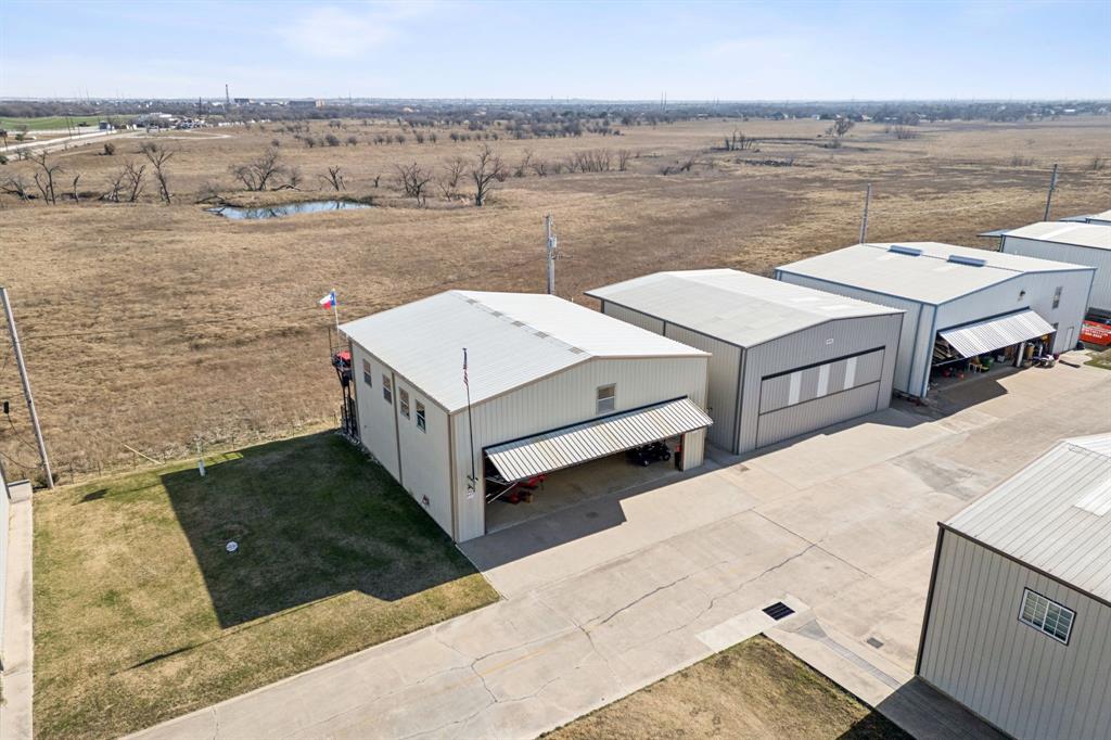 Hicks Airfield - Residential