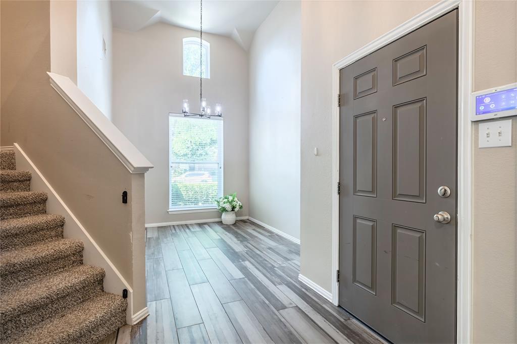 5313 Ficus Drive