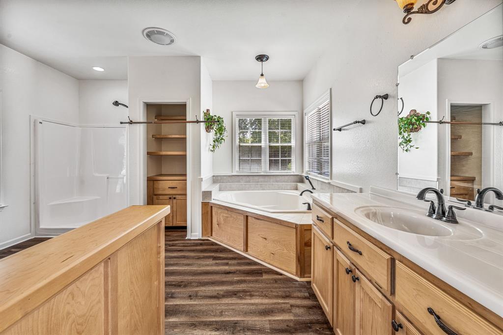 Par Village - Residential