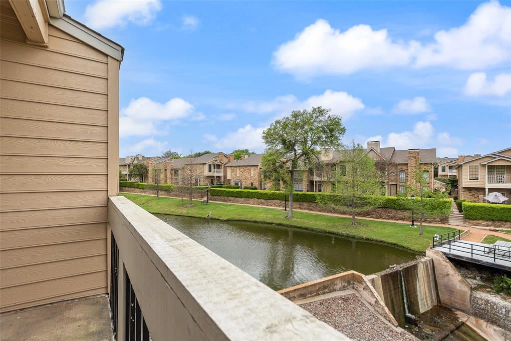 Preston On Creek Condos - Residential