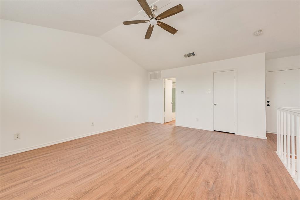 Preston On Creek Condos - Residential