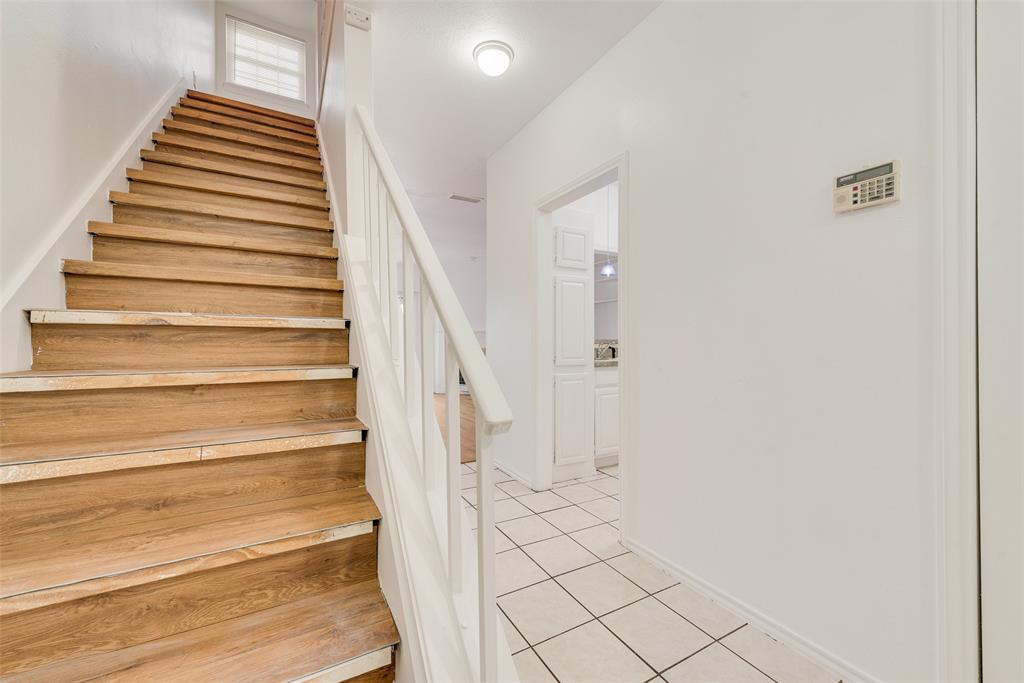 Preston On Creek Condos - Residential