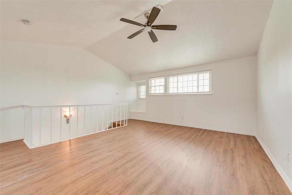 Preston On Creek Condos - Residential