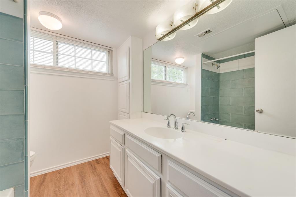 Preston On Creek Condos - Residential