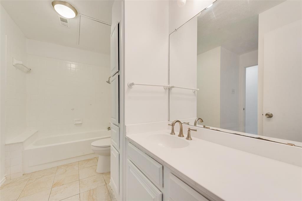 Preston On Creek Condos - Residential