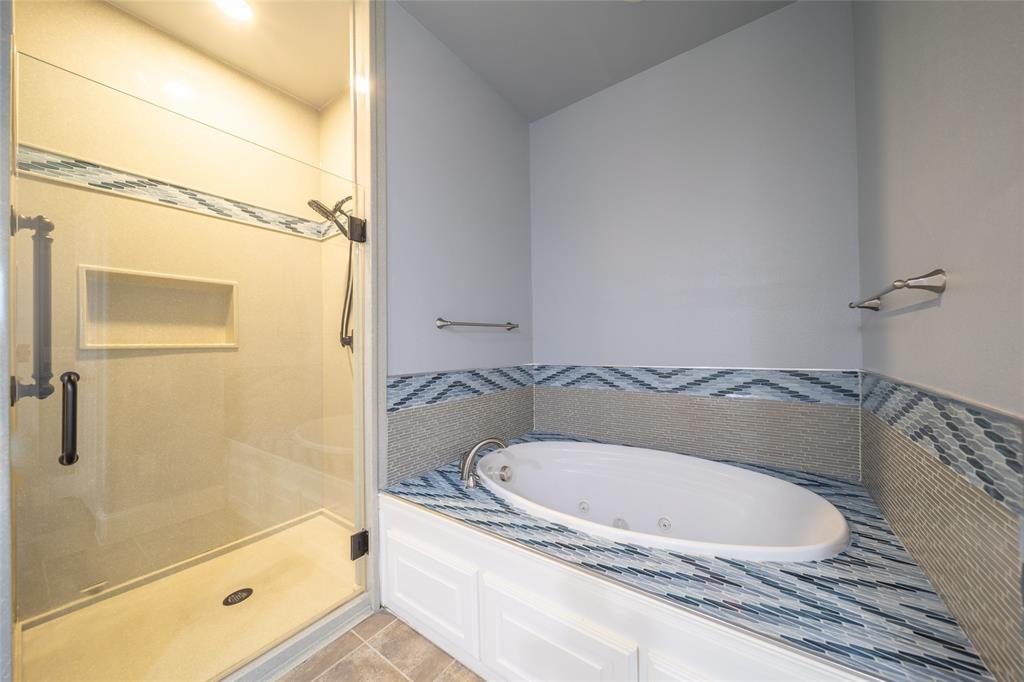 Waters Edge Condo - Residential