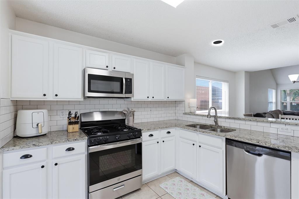4431 Santa Fe Lane