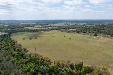 Photo of 1225 County Road 189, Jonesboro, TX 76538 (MLS # 21227041)