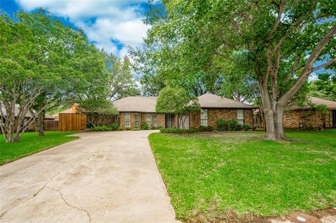 2212 Creekwood Court Flower Mound TX 75028