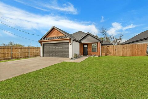Photo of 3606 Sayle Street, Greenville, TX 75401 (MLS # 21270041)