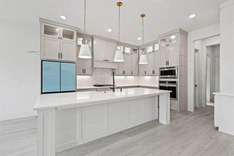 Tiny photo for 3720 Parkwood Lane, Denison, TX 75020 (MLS # 21099389)