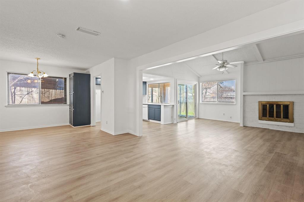 827 Salem Trail