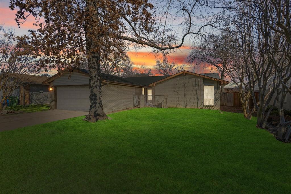 827 Salem Trail