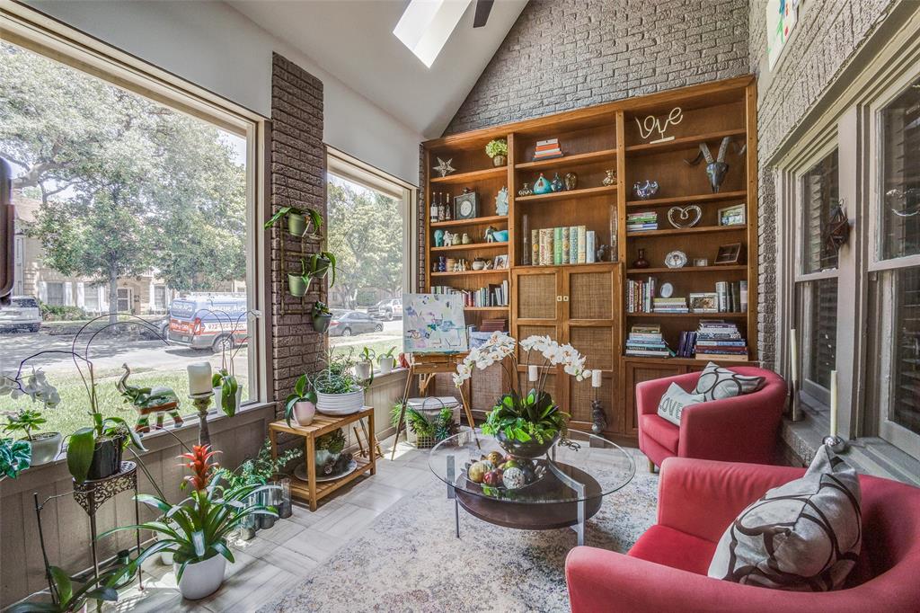 University Place - Residential Income