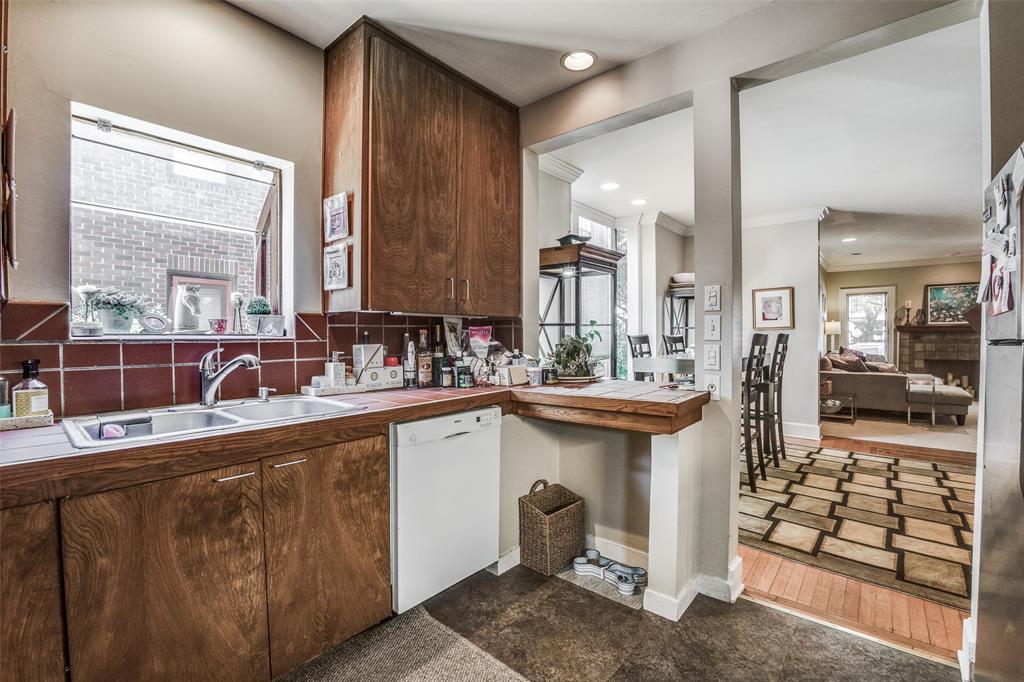 University Place - Residential Income