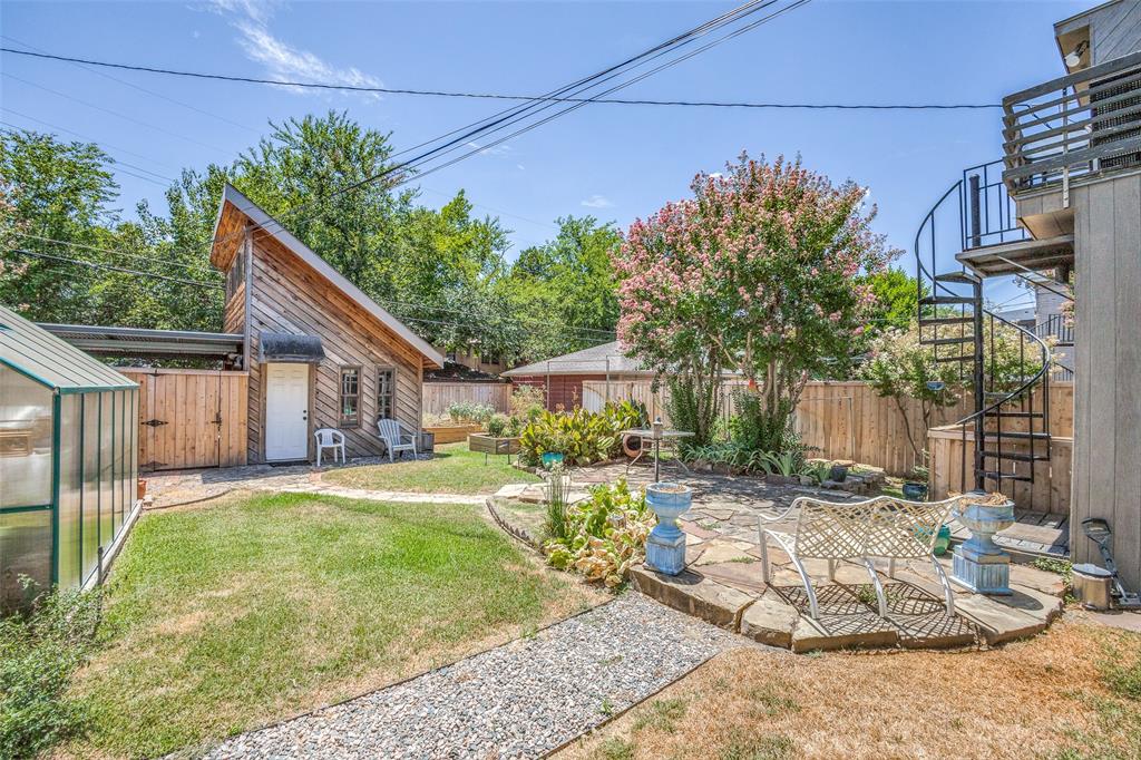 University Place - Residential Income