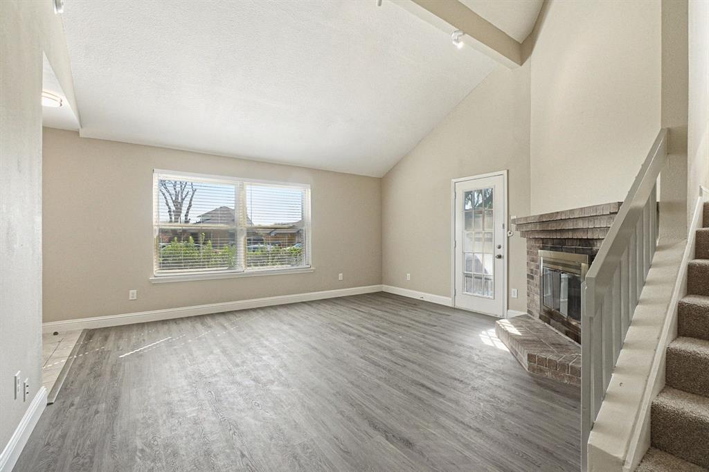 1229 Old Barn Lane