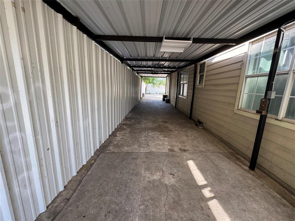 EAST SIDE - Residential