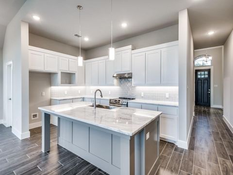 Photo of 139 Lakeview Circle, Pilot Point, TX 76258 (MLS # 21298523)