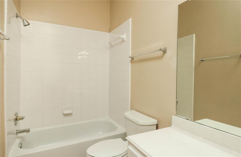 Daniel Crossing Ph B - Residential Lease