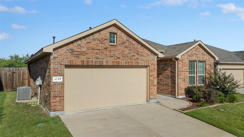 4517 Chicory Court