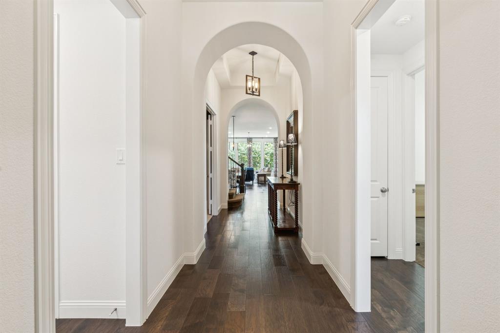 9117 Pecan Woods Trail