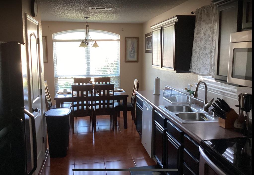 Highland Stationsaginaw - Residential Lease